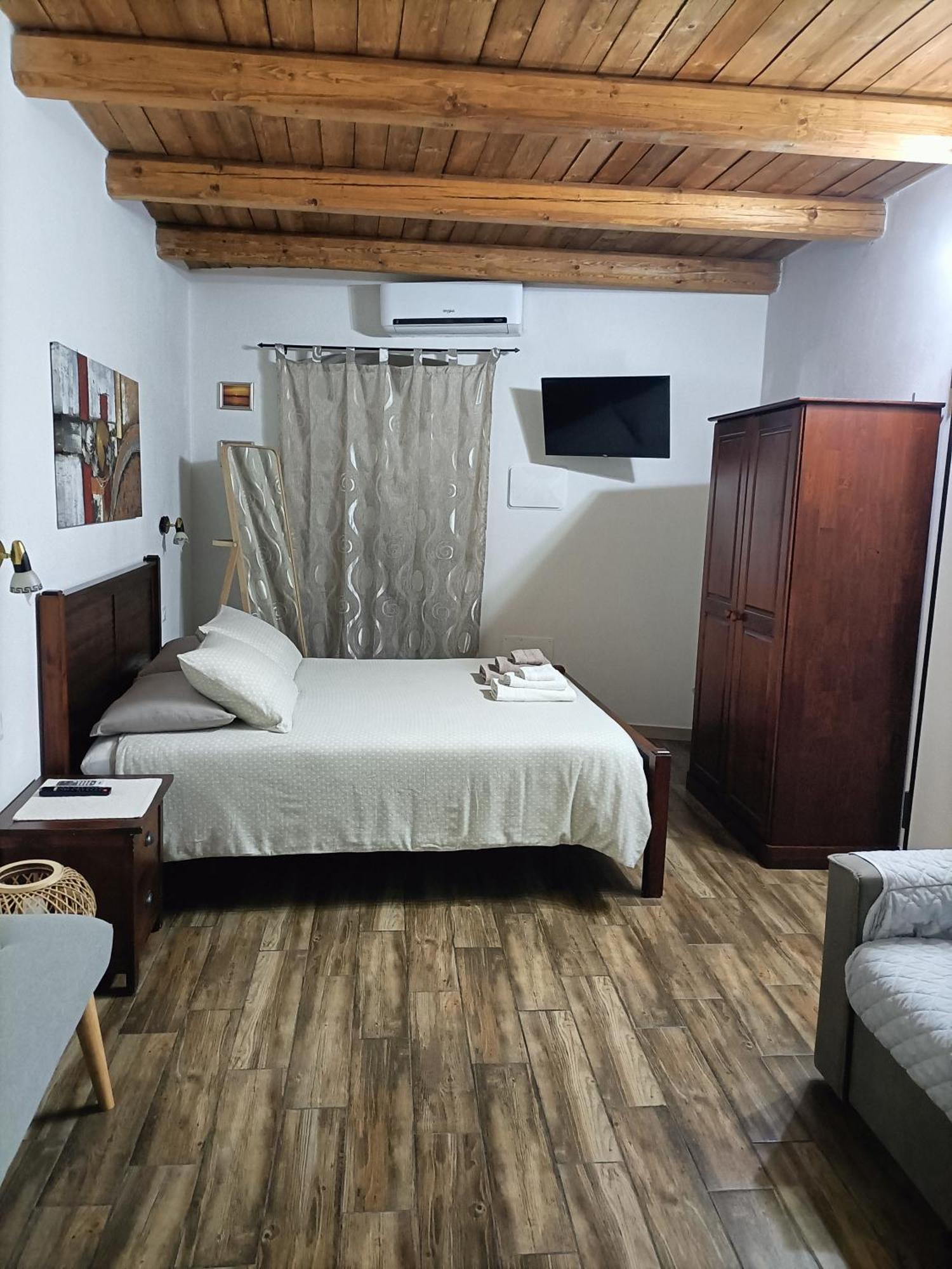 Bed And Breakfast Raggio Di Sole Iglesias Ngoại thất bức ảnh