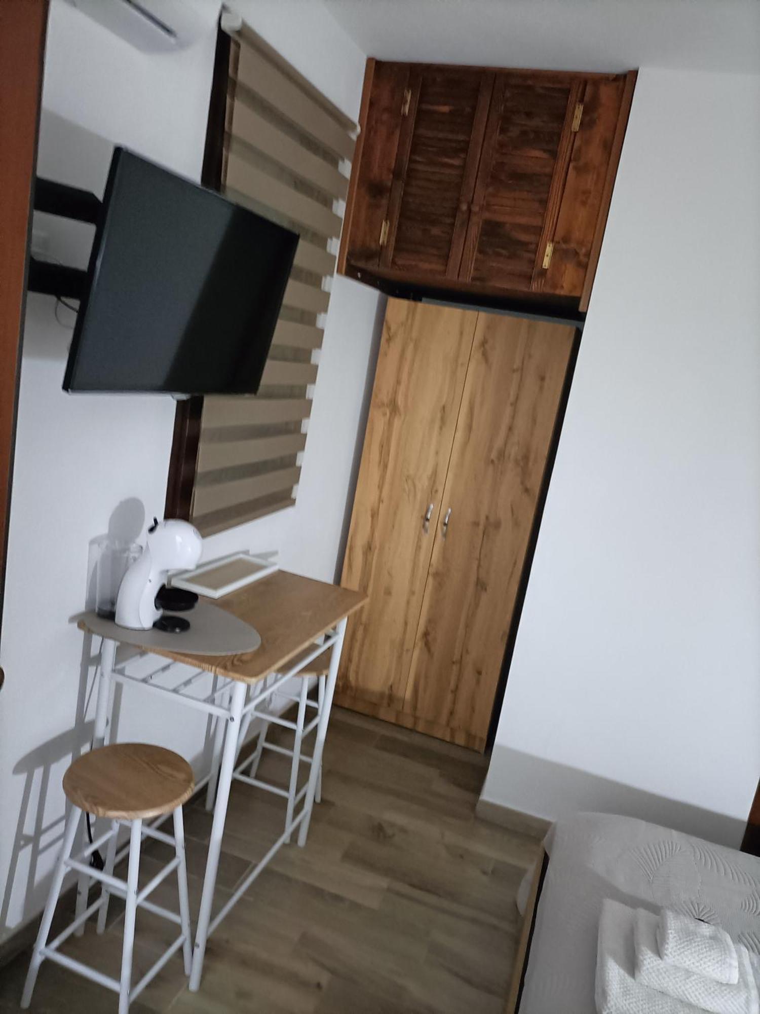 Bed And Breakfast Raggio Di Sole Iglesias Ngoại thất bức ảnh