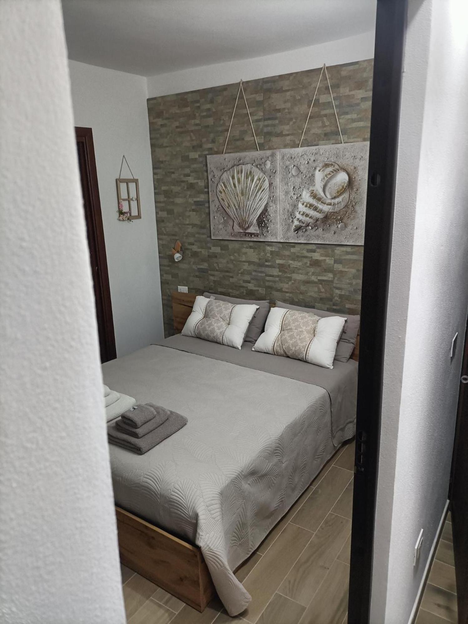 Bed And Breakfast Raggio Di Sole Iglesias Ngoại thất bức ảnh