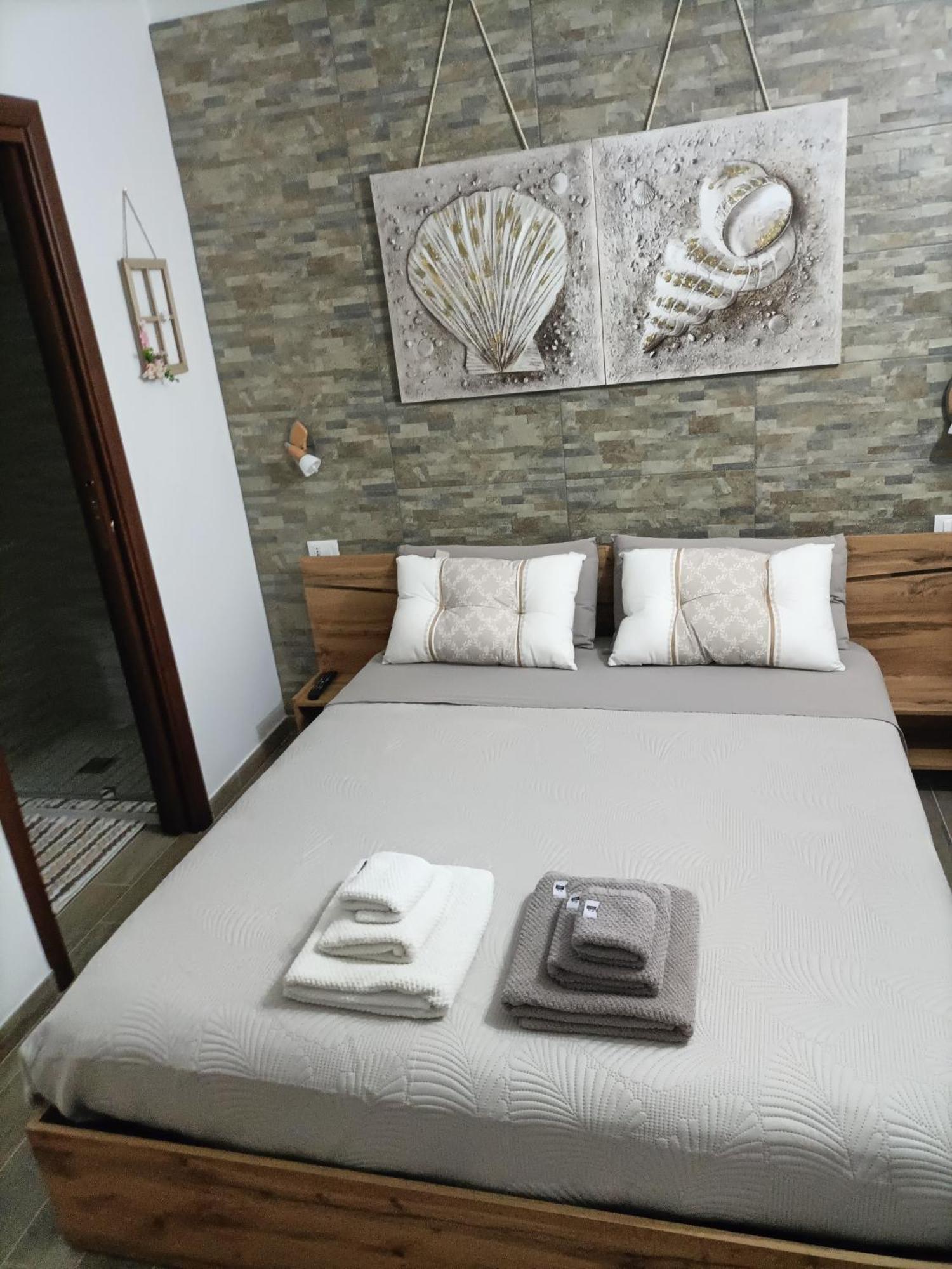 Bed And Breakfast Raggio Di Sole Iglesias Ngoại thất bức ảnh