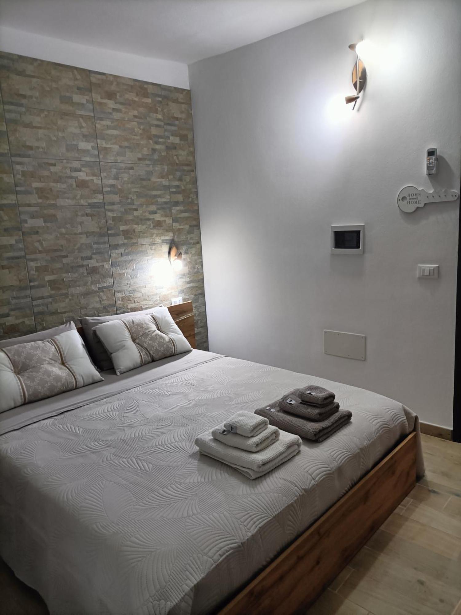 Bed And Breakfast Raggio Di Sole Iglesias Ngoại thất bức ảnh