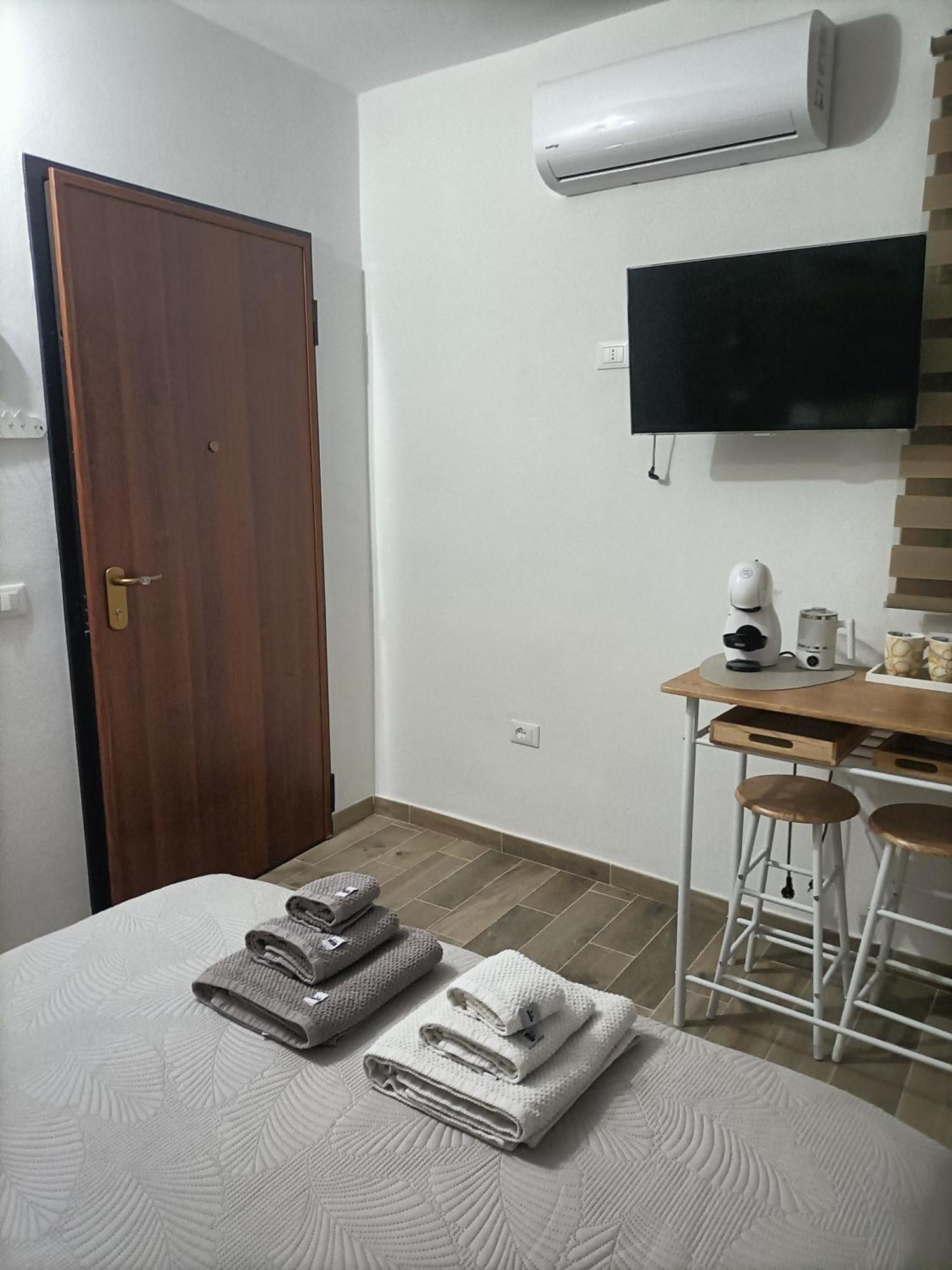 Bed And Breakfast Raggio Di Sole Iglesias Ngoại thất bức ảnh