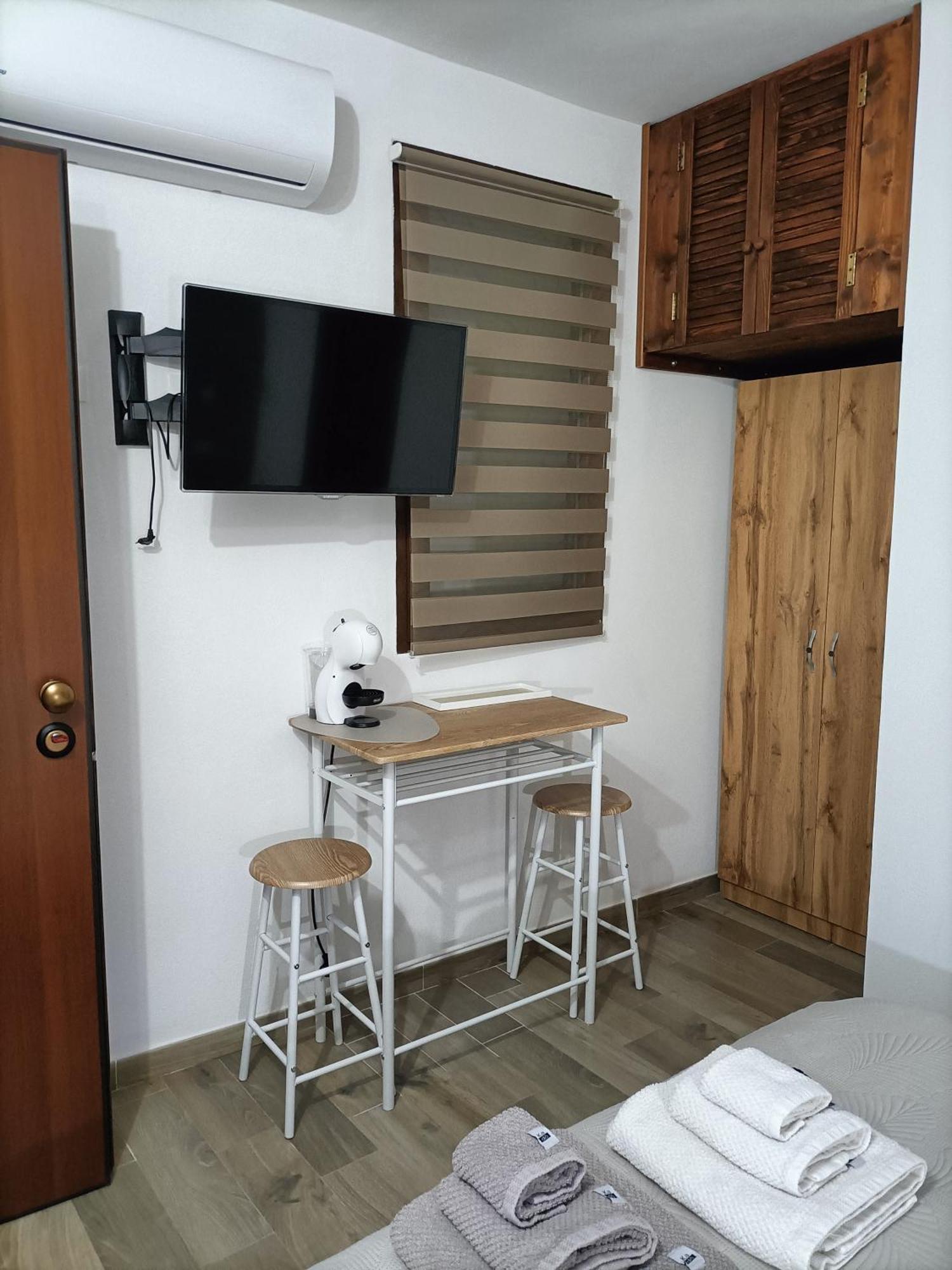 Bed And Breakfast Raggio Di Sole Iglesias Ngoại thất bức ảnh